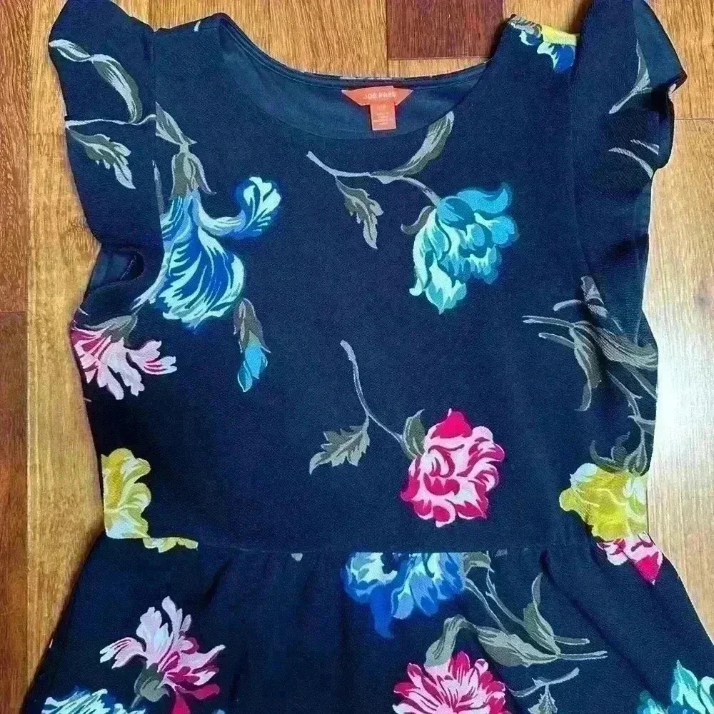 Joe Fresh | Dark blue floral  dress size S - M - Picture 2 of 3